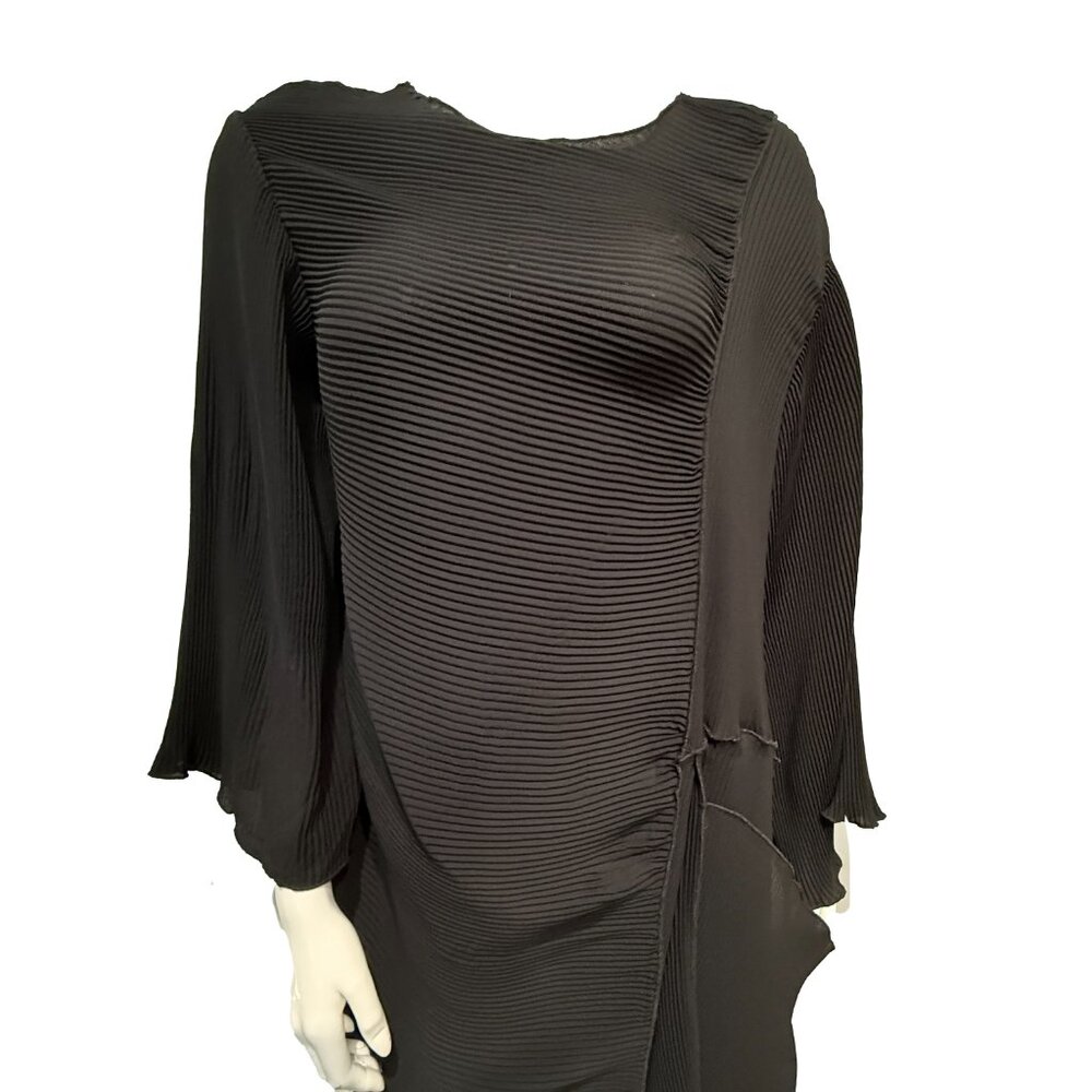 Heydari Pleated Asymmetrical Hem Dress Tunic Black One Size Plissé Fabric - Picture 3 of 10